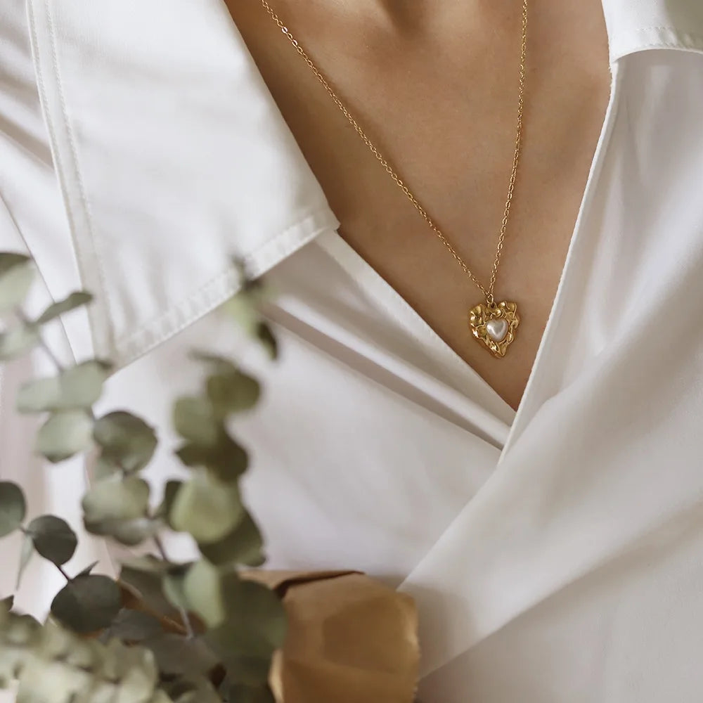 18K Gold Plated Pearl Heart Pendant Necklace - Accessory