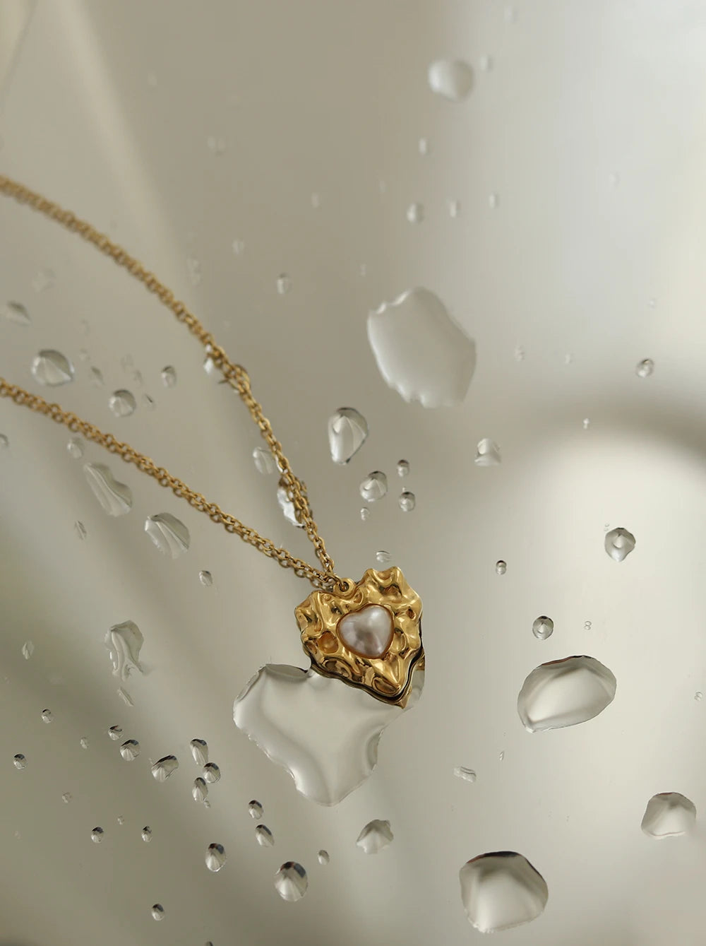 18K Gold Plated Pearl Heart Pendant Necklace - Accessory