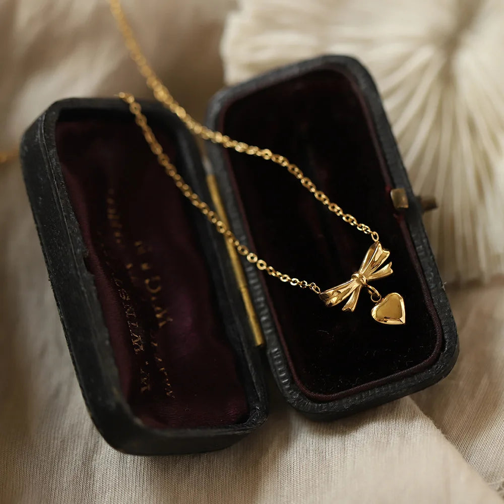 Sweet Heart Bow Pendant Necklace - Accessory 