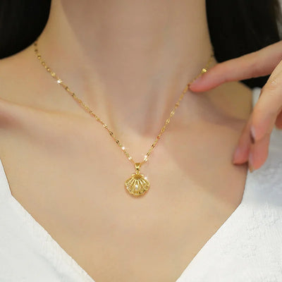 Shell Pearl Necklace - Accessory