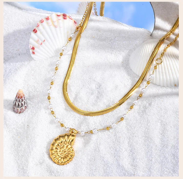 Beach Pearl Pendant Necklaces